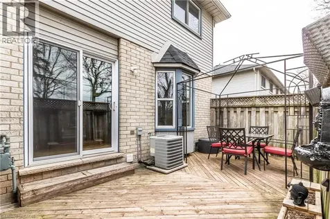 2 Royalwood Court Stoney Creek ON L8E 4Y9