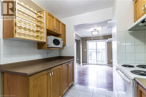 2 Royalwood Court Stoney Creek ON L8E 4Y9