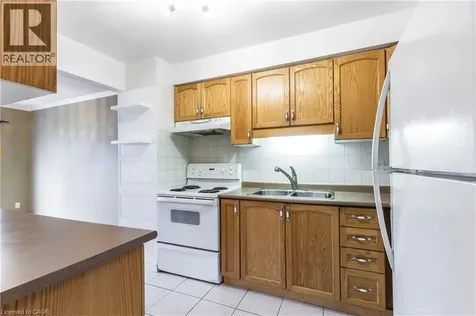 2 Royalwood Court Stoney Creek ON L8E 4Y9