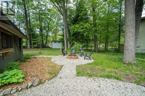 94 28th Street North Wasaga Beach ON L9Z 2E2