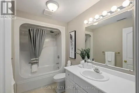 5 Rodney Crescent St. Thomas ON N5R 6E1