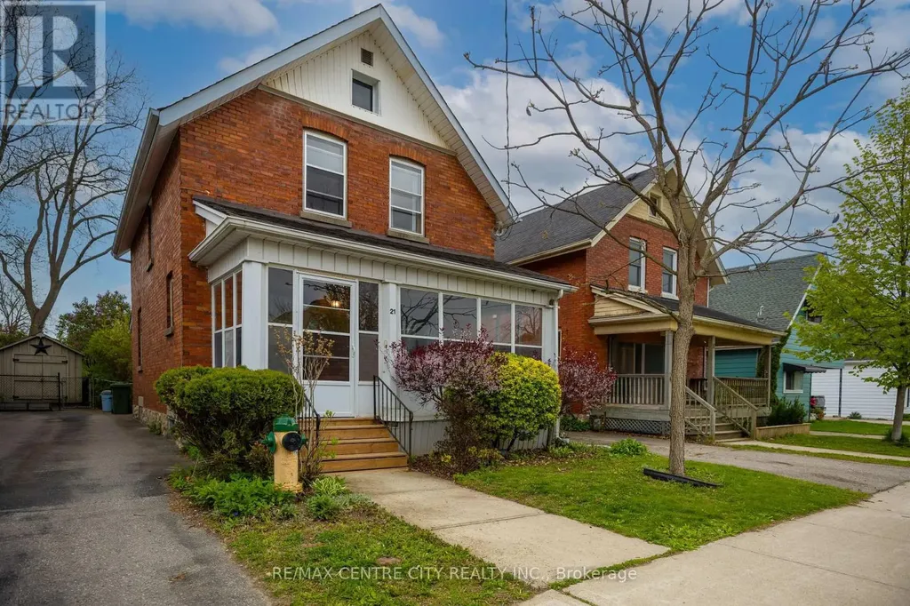 21 Erie Street St. Thomas ON N5R 2M4