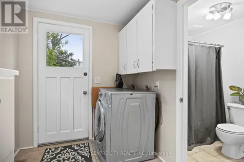 21 Erie Street St. Thomas ON N5R 2M4