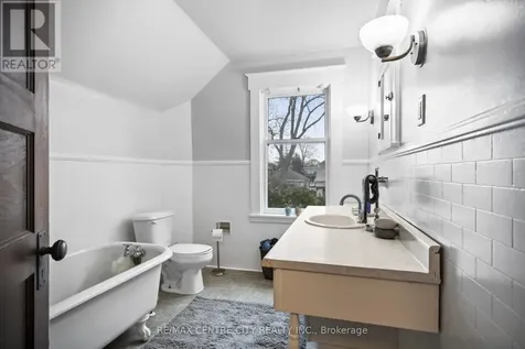 21 Erie Street St. Thomas ON N5R 2M4