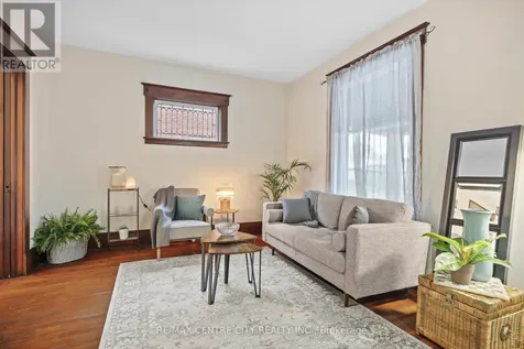 21 Erie Street St. Thomas ON N5R 2M4