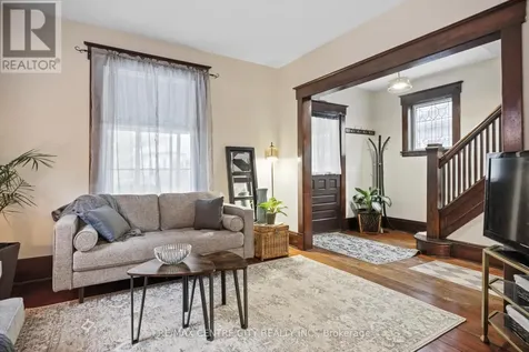 21 Erie Street St. Thomas ON N5R 2M4