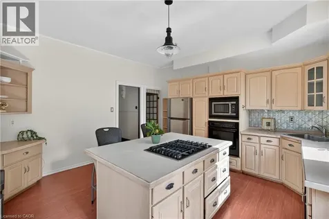 225 Hess Street South Hamilton ON L8P 3P3