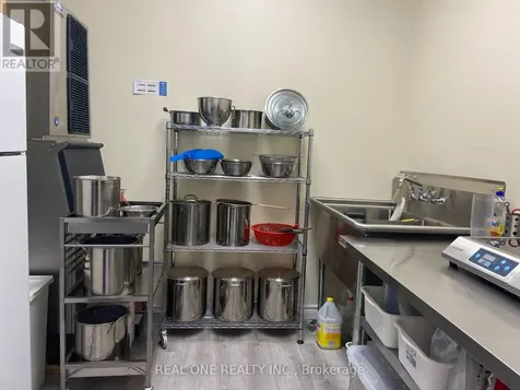 337 Kerr Street Oakville (co Central) ON L6K 3B7