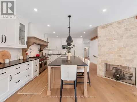 74 West Street Oakville (br Bronte) ON L6L 2Y7