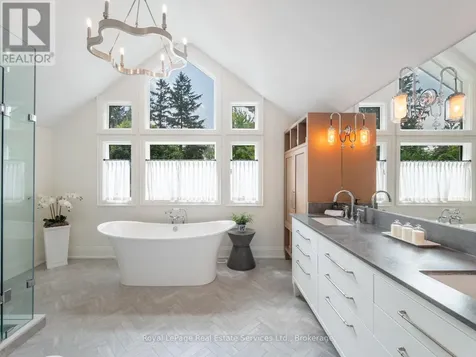 74 West Street Oakville (br Bronte) ON L6L 2Y7