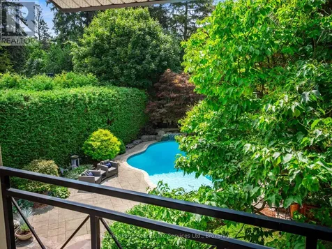 74 West Street Oakville (br Bronte) ON L6L 2Y7