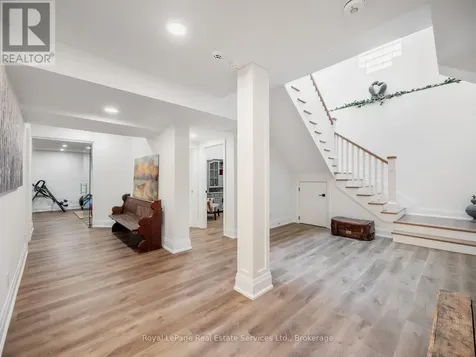 74 West Street Oakville (br Bronte) ON L6L 2Y7