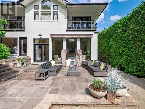 74 West Street Oakville (br Bronte) ON L6L 2Y7