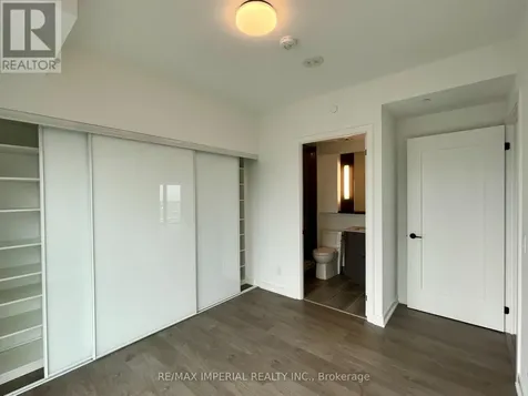 5 Defries Street Toronto (regent Park) ON M5A 0W7