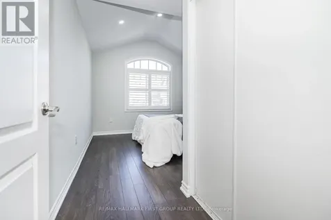 1019 Dragonfly Avenue Pickering ON L1X 0E9