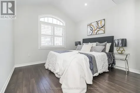 1019 Dragonfly Avenue Pickering ON L1X 0E9