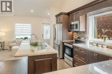 137 Springdale Boulevard Toronto ON M4J 1W8
