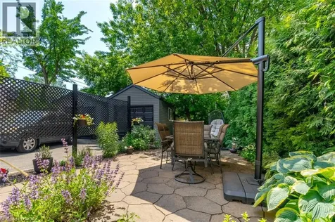 137 Springdale Boulevard Toronto ON M4J 1W8