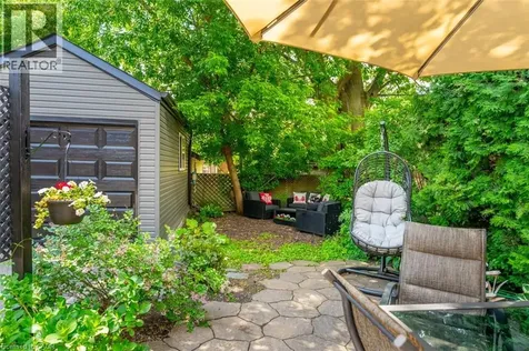 137 Springdale Boulevard Toronto ON M4J 1W8