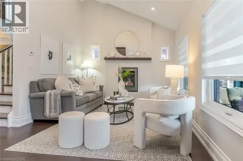 137 Springdale Boulevard Toronto ON M4J 1W8