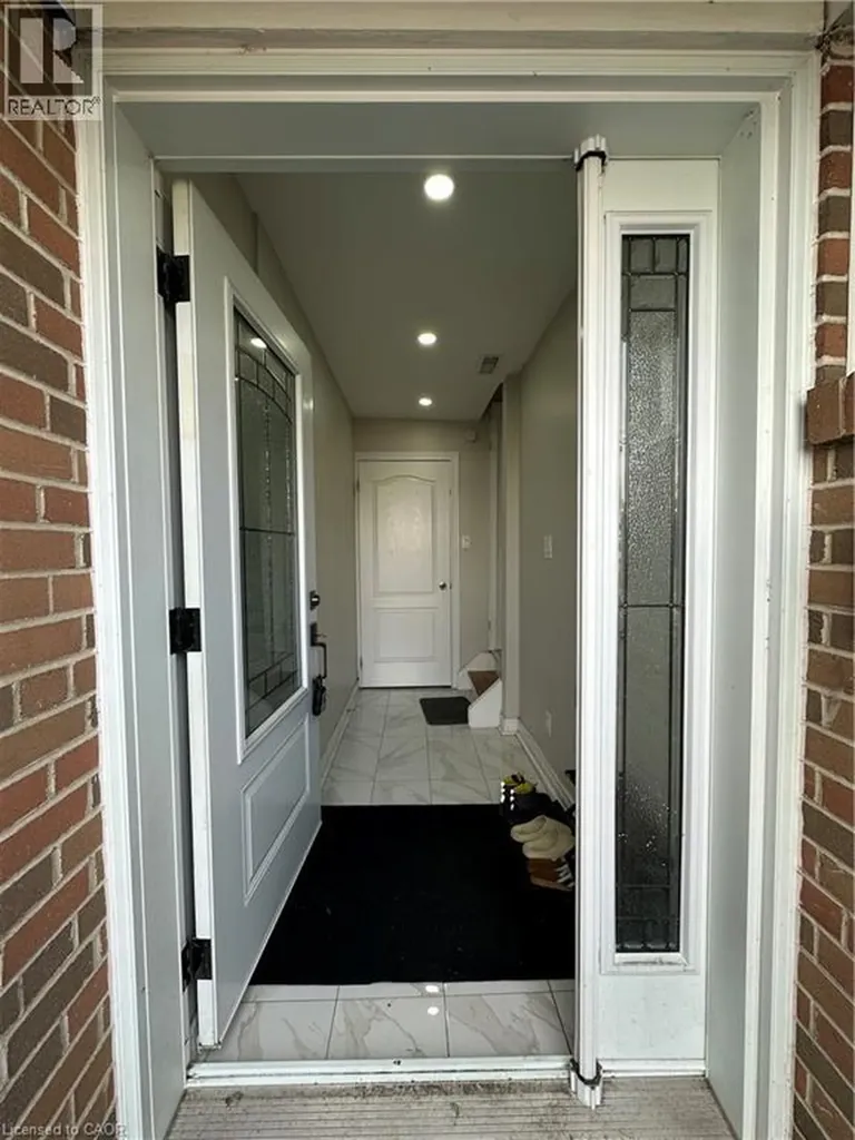 7255 Dooley Drive Mississauga ON L4T 2S7