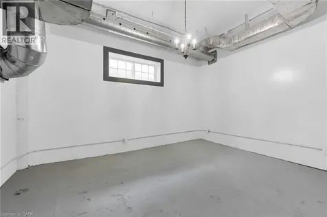16 Myrtle Avenue Hamilton ON L8M 2E9