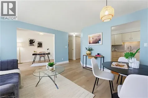 30 Hugo Crescent Kitchener ON N2M 3Z2