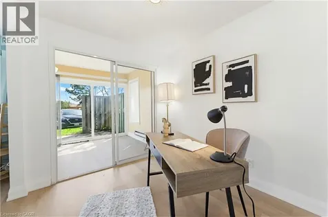 30 Hugo Crescent Kitchener ON N2M 3Z2