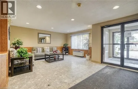 30 Hugo Crescent Kitchener ON N2M 3Z2