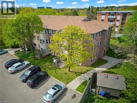 30 Hugo Crescent Kitchener ON N2M 3Z2