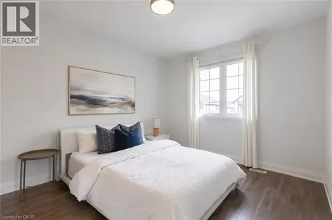1388 Aymond Crescent Oakville ON L6H 7W9
