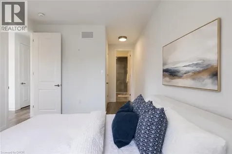 1388 Aymond Crescent Oakville ON L6H 7W9