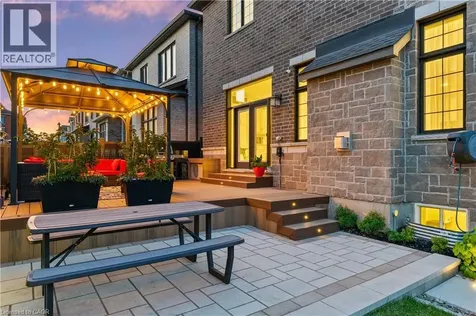 1388 Aymond Crescent Oakville ON L6H 7W9