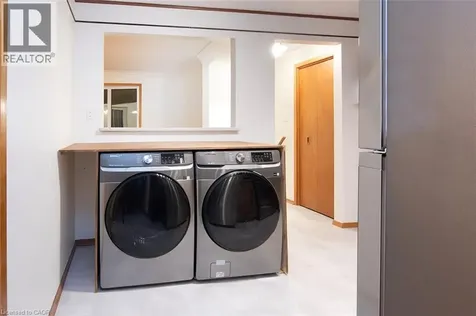 11 Lombardy Court Kitchener ON N2M 1W8
