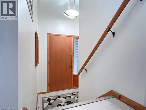 11 Lombardy Court Kitchener ON N2M 1W8