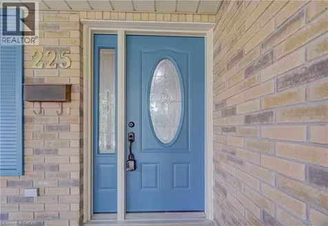 225 Dartmoor Crescent Waterloo ON N2K 3S9