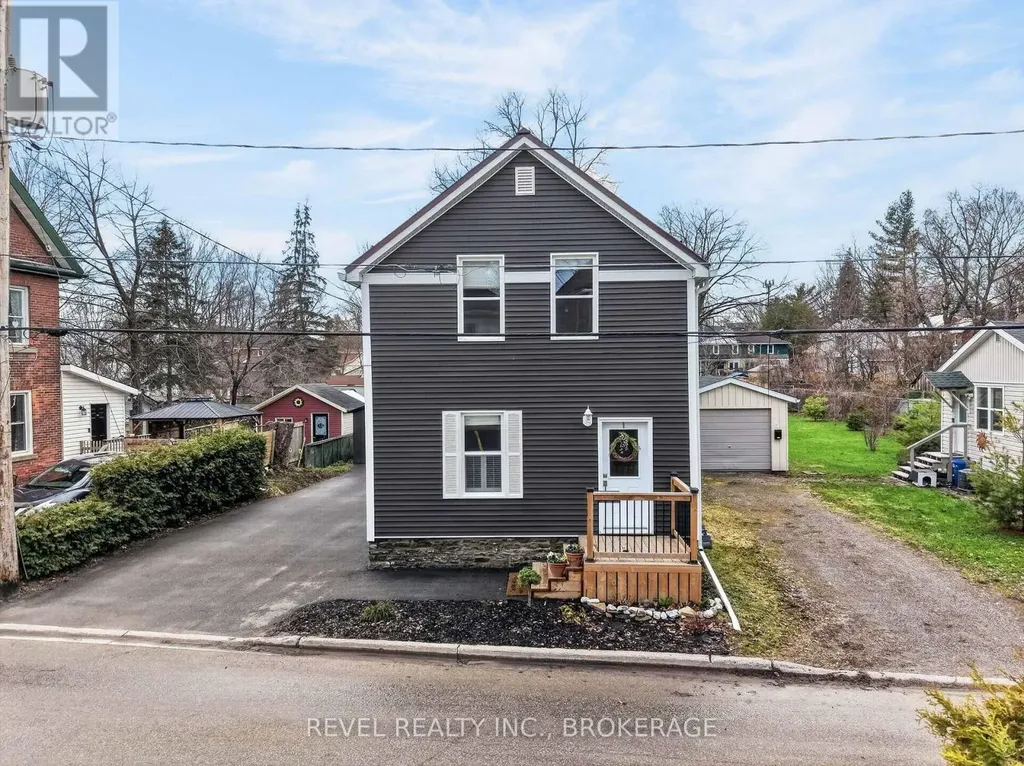 38 Bennett Street Brockville ON K6V 2V8