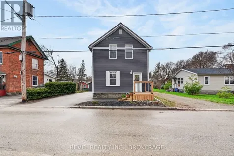 38 Bennett Street Brockville ON K6V 2V8
