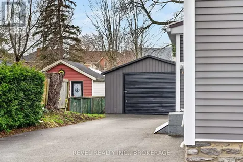 38 Bennett Street Brockville ON K6V 2V8