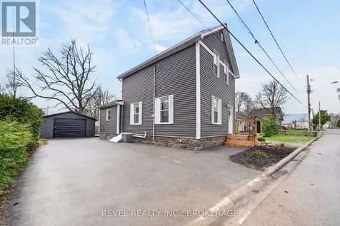 38 Bennett Street Brockville ON K6V 2V8