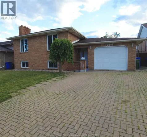 2847 Mangin Crescent Windsor ON N9E 4K7