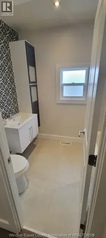 22 Robin Crescent Lakeshore ON N8N 2S2