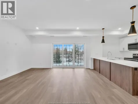 3817 Howard Avenue Windsor ON N9E 3N8