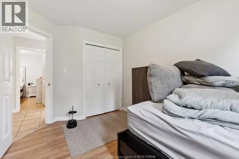 1544 Imperial Crescent Windsor ON N9G 2T8