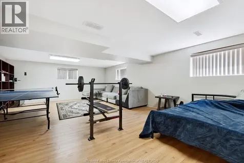 1544 Imperial Crescent Windsor ON N9G 2T8