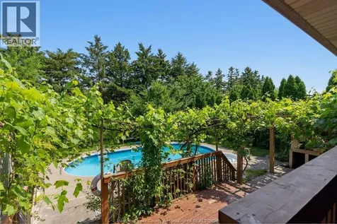 1544 Imperial Crescent Windsor ON N9G 2T8