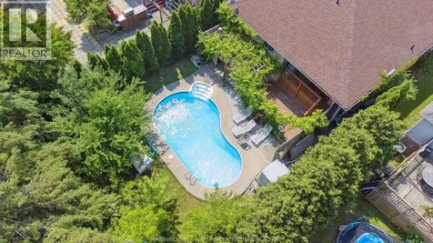 1544 Imperial Crescent Windsor ON N9G 2T8