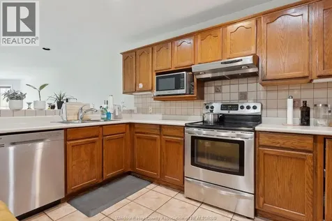1544 Imperial Crescent Windsor ON N9G 2T8