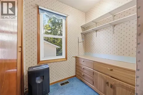 1094 Willa Drive Sarnia ON N7S 1T2