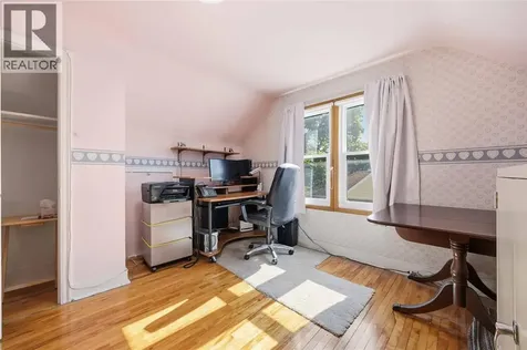 1094 Willa Drive Sarnia ON N7S 1T2